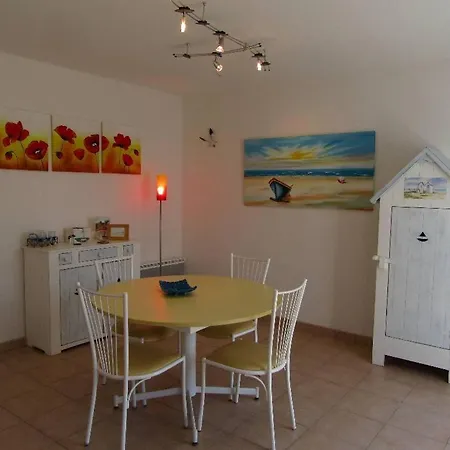 La Maison Bleue De Sion Vila *