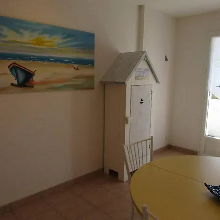 La Maison Bleue De Sion