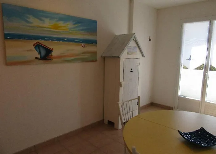 La Maison Bleue De Sion