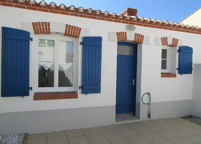 Villa La Maison Bleue De Sion *